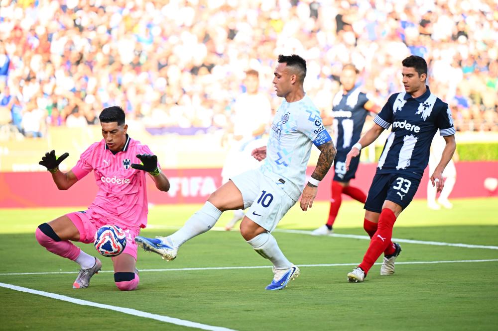 切尔西1-1阿森纳！凯塞多染红，查洛巴破门，梅里诺救主