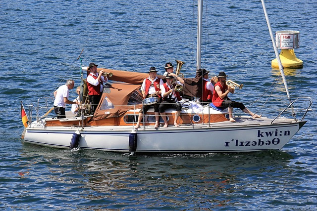 圖赫爾希望格雷茨卡不再擔任中衛 但他表現出色.